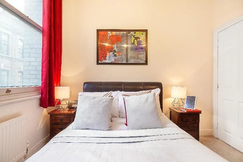 Deluxe Creechurch Lane Serviced Apartment London